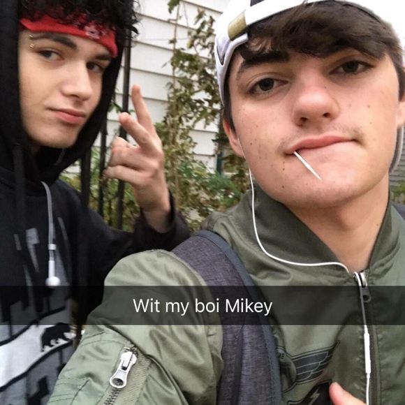 Meet your Posher, Mikey - Picture 1 of 1